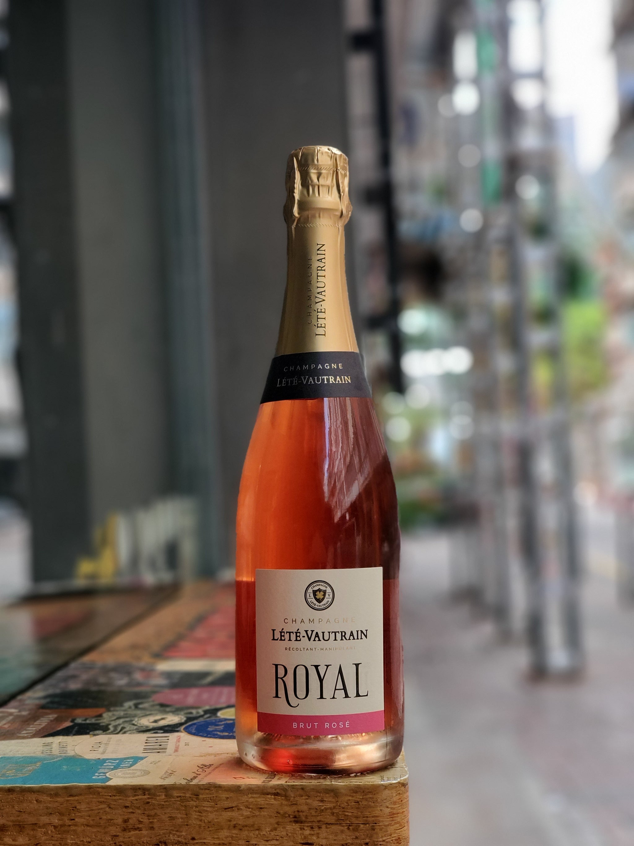 ◆HYERES LOR◆ [BYERIER] Champagne Full Moon (W) Wide Earrin Luc Belaire Rare Luxe France Sparkling Wine, 750 ml - Harris